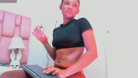 Kami online show from August 12, 3:25 pm