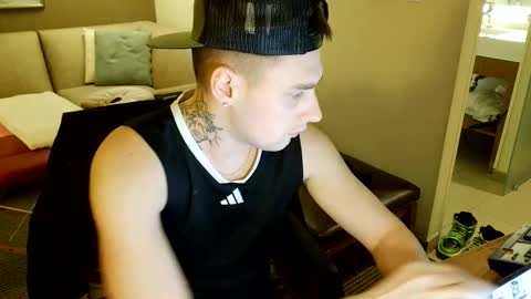 Denis online show from February 19, 9:01 pm