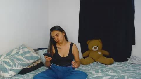 kammy   y   camila online show from August 9, 8:54 pm