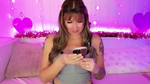 kamrynmarie69 online show from August 12, 9:50 pm