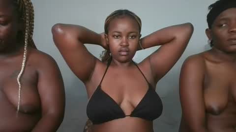 kandie_bun online show from August 12, 1:13 pm