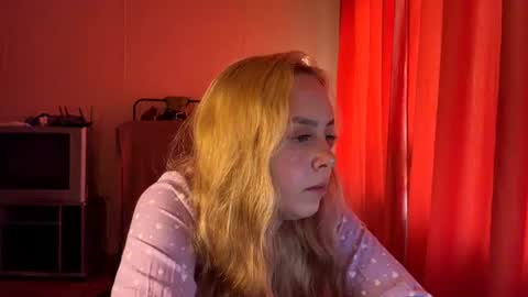 Lizzie online show from August 2, 4:03 pm