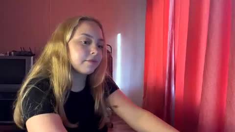 Lizzie online show from August 6, 3:00 pm