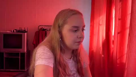Lizzie online show from August 10, 12:39 pm