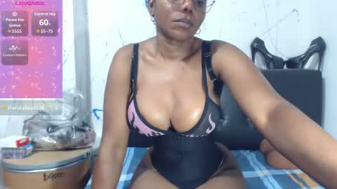 Paola online show from August 6, 6:07 pm