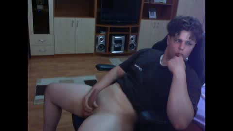 Kane Wolf online show from August 11, 8:33 pm