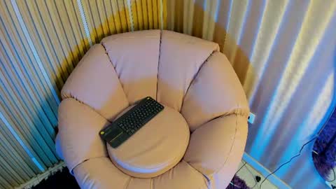 Kaoss Angel online show from August 15, 9:24 am