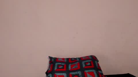 karely_laurent online show from August 10, 7:48 pm