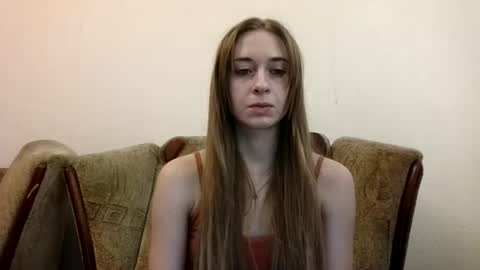 KarenKristal online show from August 8, 3:01 pm