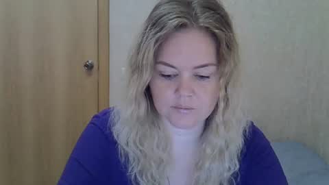 karennelsonx online show from August 7, 1:22 pm