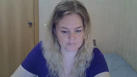 karennelsonx online show from August 7, 4:40 pm