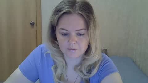 karennelsonx online show from August 9, 1:34 pm