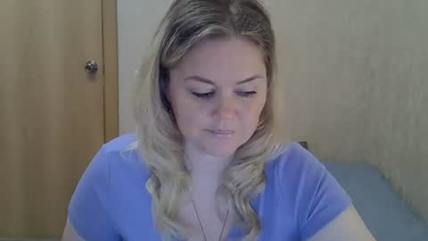 karennelsonx online show from August 9, 2:40 pm