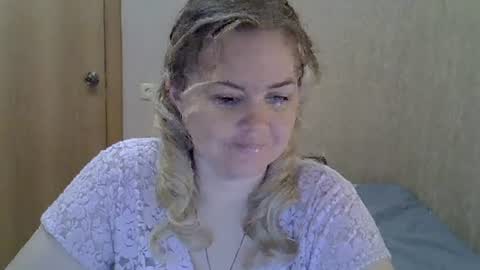 karennelsonx online show from August 10, 4:19 pm