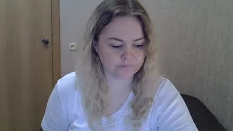 karennelsonx online show from August 13, 12:41 pm