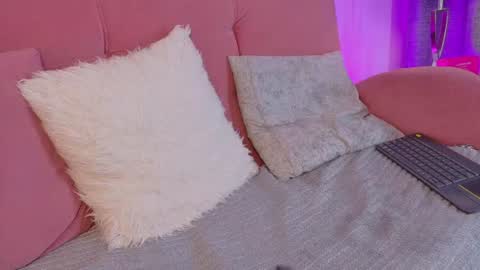 karina2smith online show from August 4, 10:07 pm