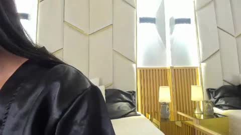 karinaacox online show from August 8, 4:29 pm