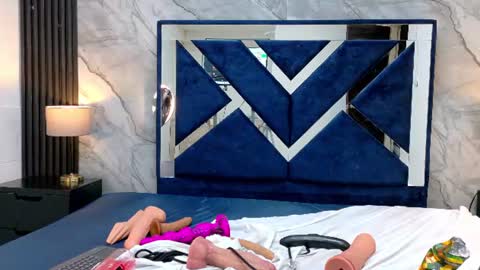 KarinaSimonz online show from August 6, 11:26 pm