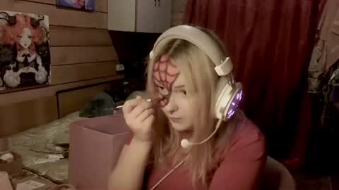 Emily online show from September 5, 7:08 pm