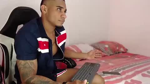 karl_jensennxx online show from July 29, 5:03 am