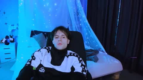 Karl online show from March 25, 2:28 am