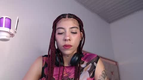 karla0524 online show from July 4, 8:55 pm