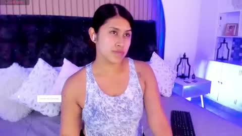Karla Gonzaless online show from August 14, 7:06 pm