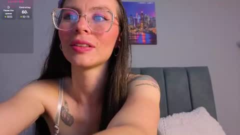 karla_petit_ online show from August 12, 6:21 pm