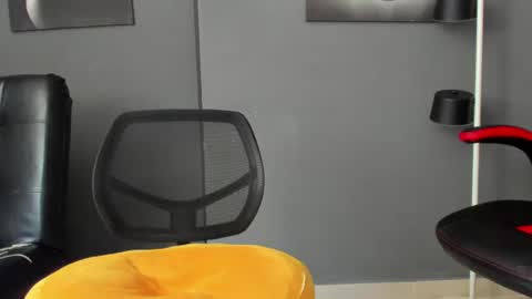   online show from July 23, 3:36 pm