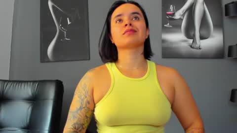   online show from August 3, 5:09 pm