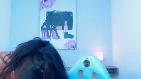 karol_1_ online show from May 1, 12:14 am