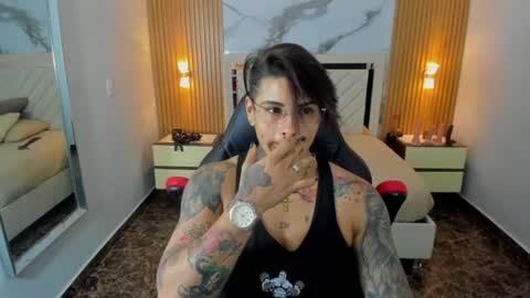 Karol and Luna online show from August 7, 8:09 pm