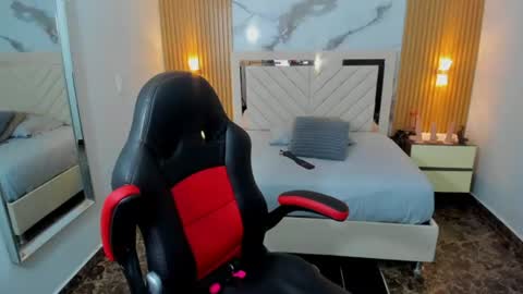 Karol and Luna online show from August 13, 8:12 pm