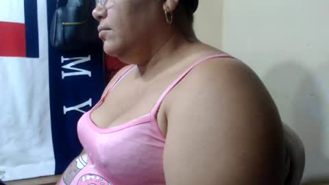 karolbb21 online show from August 14, 9:18 pm