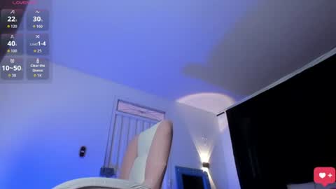 karolina_evans online show from August 11, 3:36 pm
