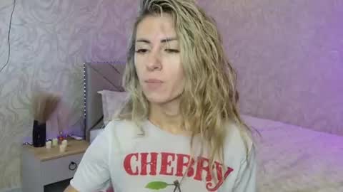 Karolina online show from August 15, 12:25 am