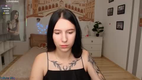 Karolina online show from August 1, 5:35 am