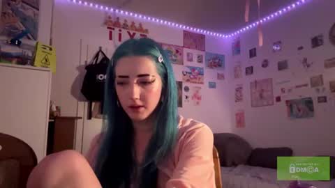 Karoline here online show from August 2, 10:38 pm