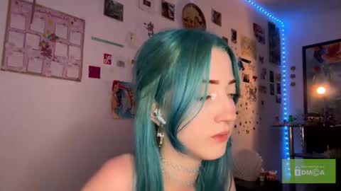 Karoline here online show from August 5, 10:30 pm