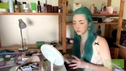 Karoline here online show from August 8, 8:47 am