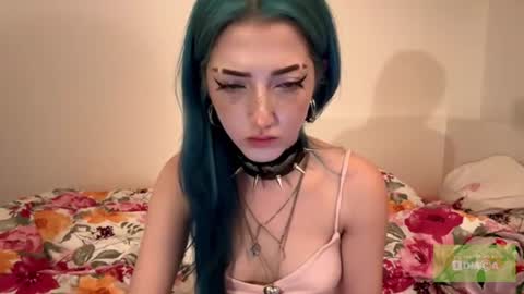 Karoline here online show from August 11, 6:43 pm