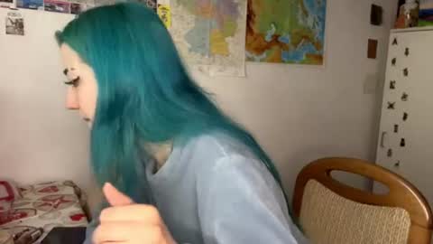 Karoline here online show from August 16, 5:06 pm