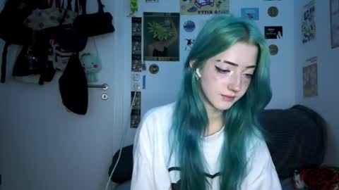 Karoline here online show from August 16, 6:12 pm