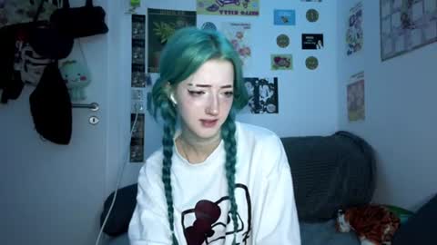 Karoline here online show from August 16, 7:18 pm