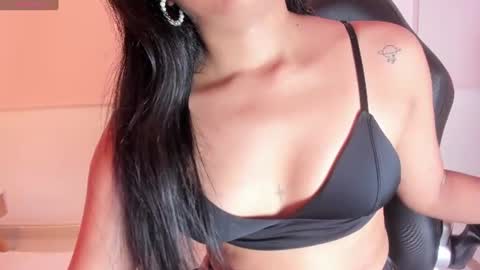   online show from August 11, 6:32 pm