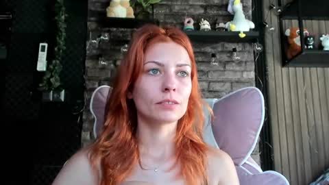 karoline121 online show from August 12, 11:56 am