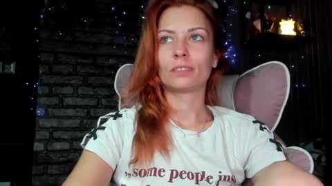 karoline121 online show from August 12, 9:39 pm