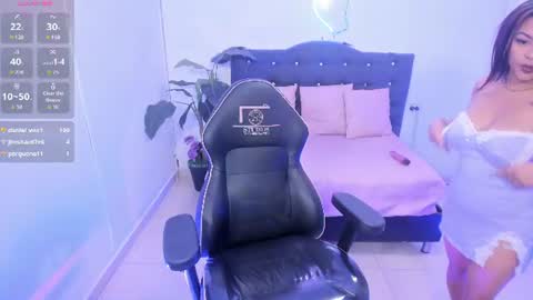 KAROLMOON online show from August 10, 9:49 pm