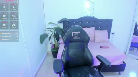 KAROLMOON online show from August 12, 1:52 am