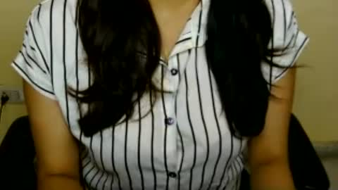 kashish___ online show from August 11, 2:19 pm